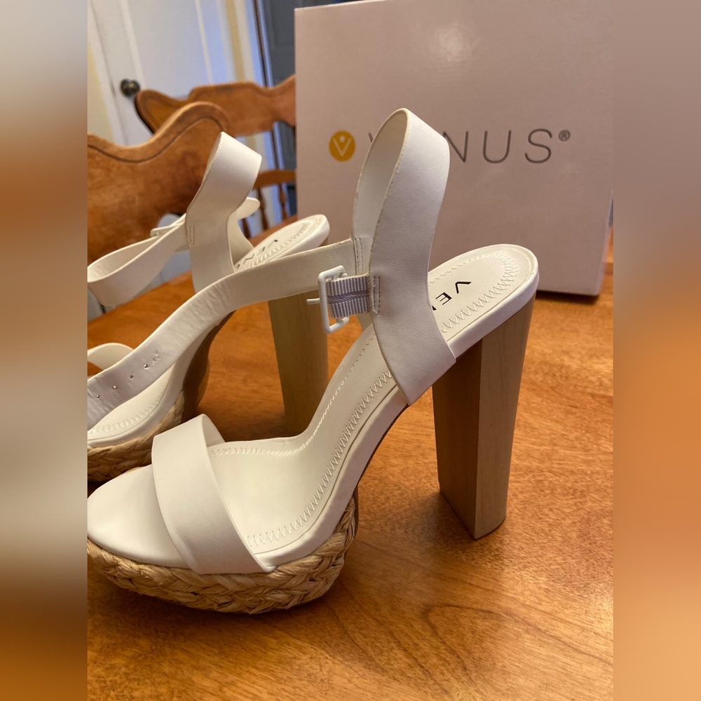 NWT White Sandal with cork heel NWT size 9.